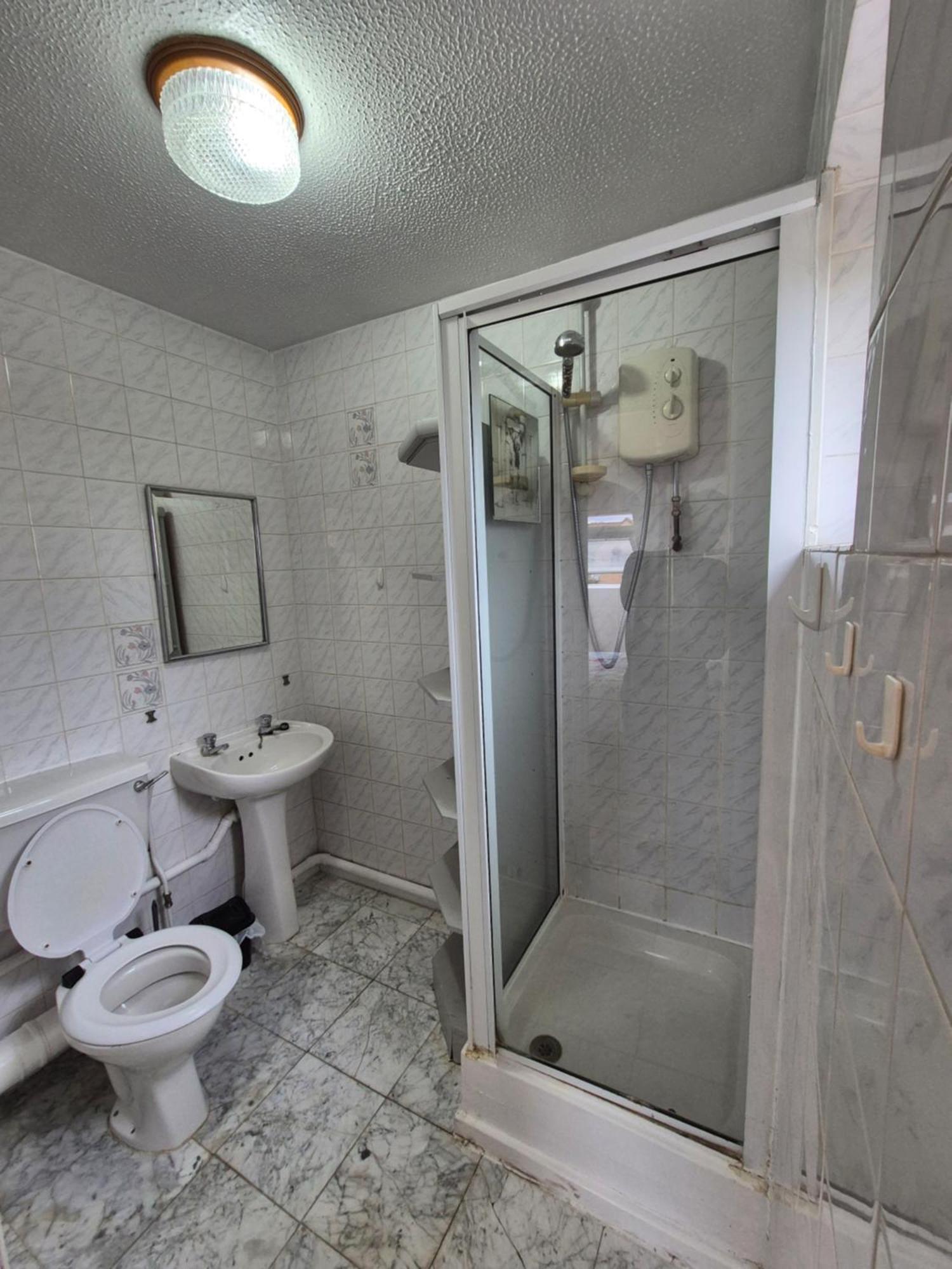 Проживание в семье Spacious And Elegant With En-suites Available In Canary Wharf